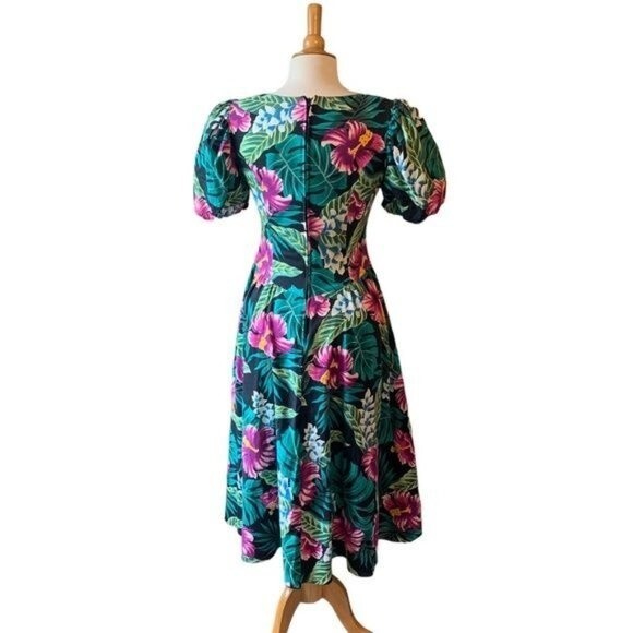 RARE Vintage 1980s Puff Sleeve Midi Hawaiian Dress - Small - Picture 6 of 8
